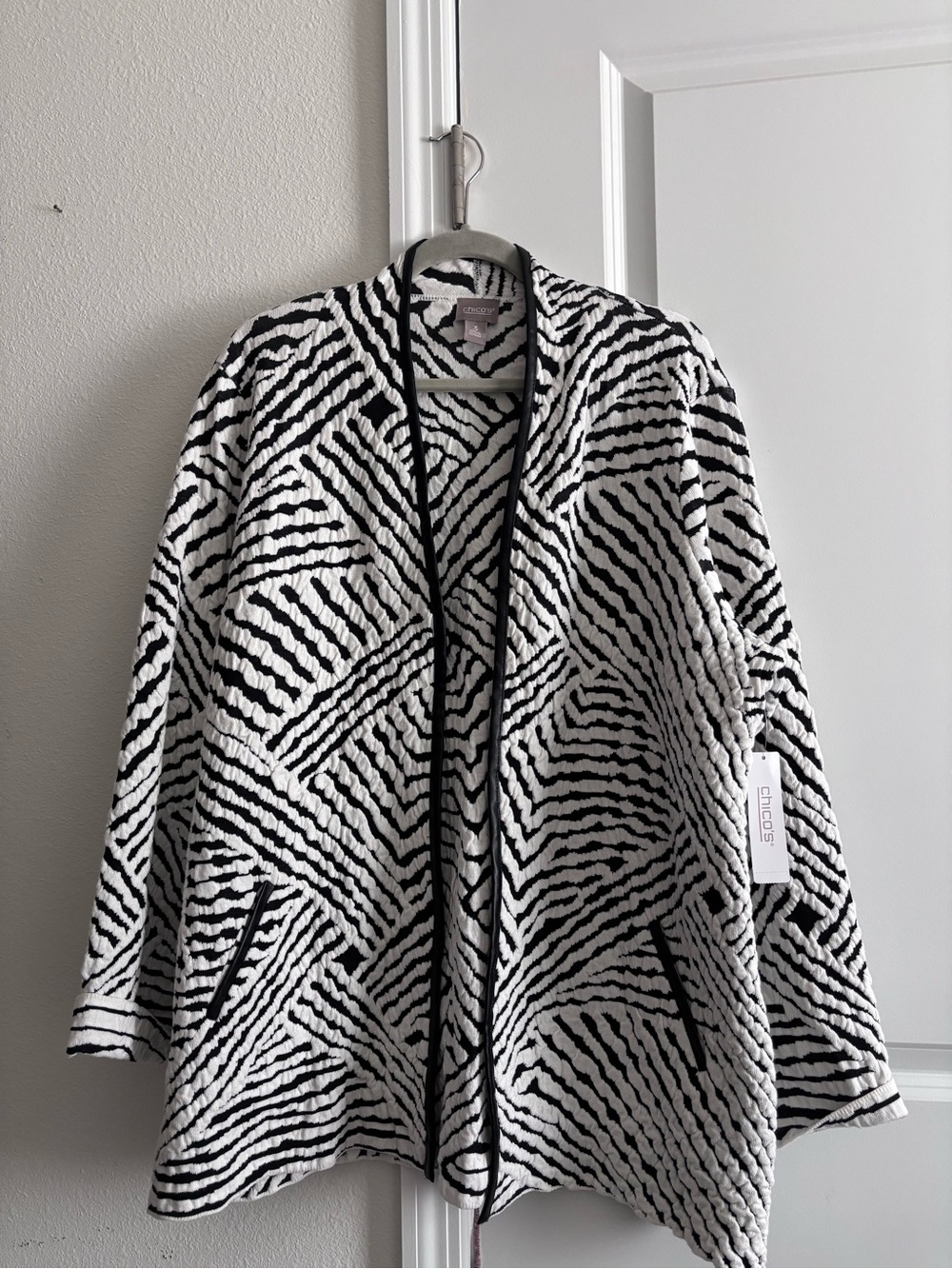 Chico's Black and White Open-Front Geometric Cardigan